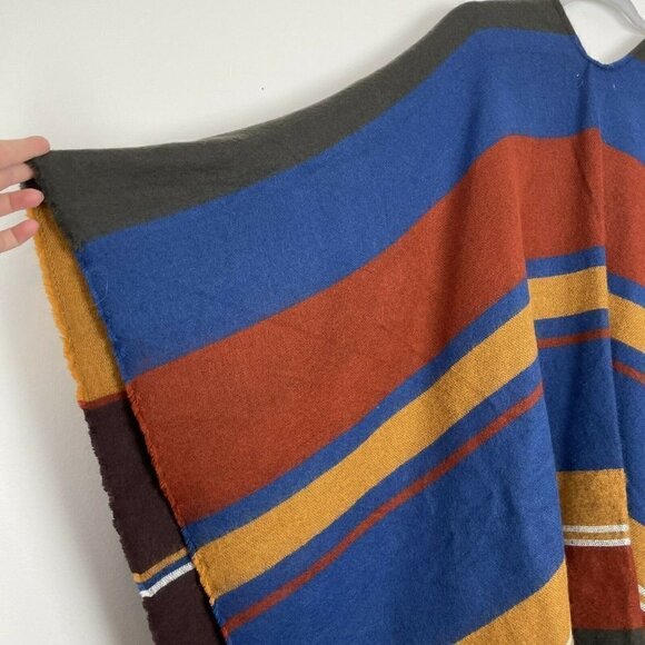 Woven Heart Western style Poncho Ruana Wearable Blanket Shawl Wrap Color Block - Picture 4 of 5